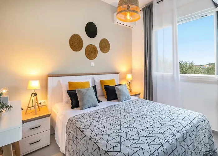 Ethra B * Skala Rachoni (Thasos)